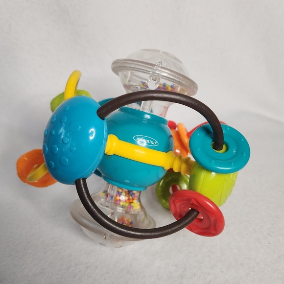 Infantino Activity Ball For Children - Picture 1 of 4